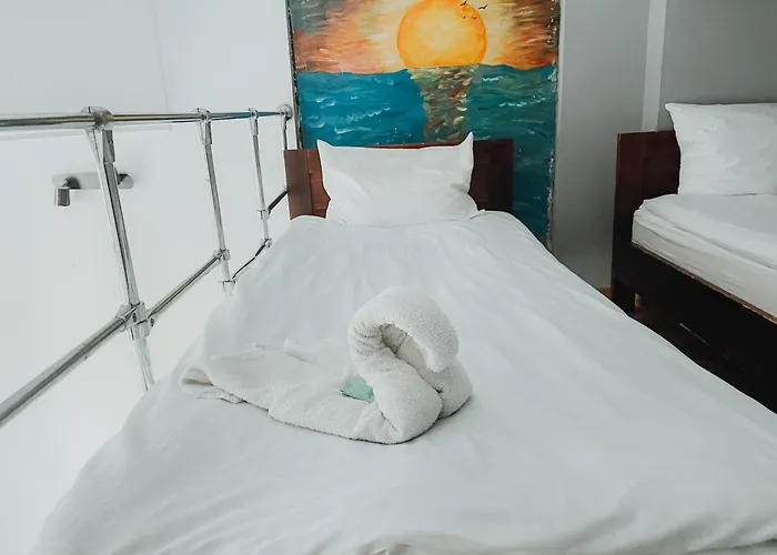 Central ホステル