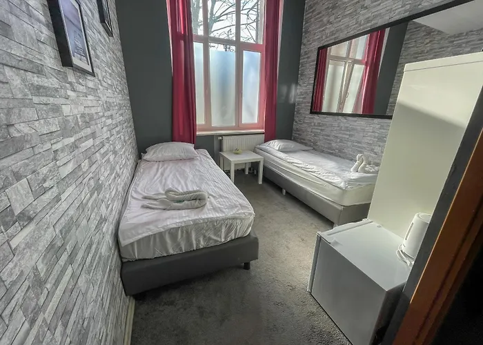 ホステル Central