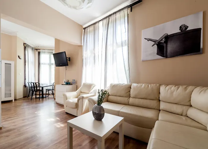 Central ホステル