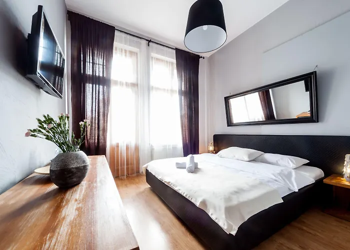 Central ホステル