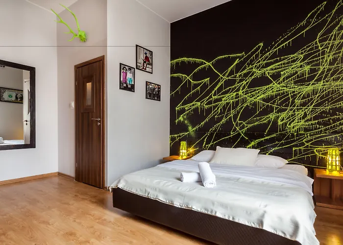 Central ホステル *