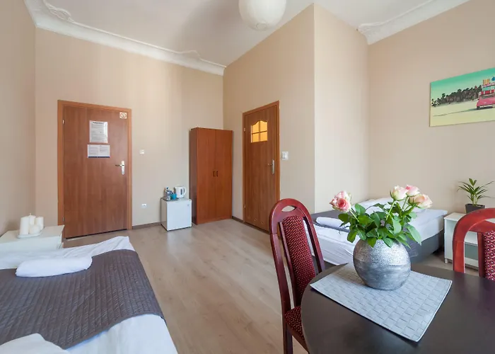 ホステル Central *