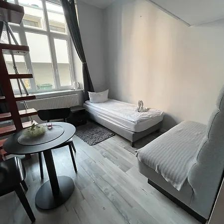 Hostel Central