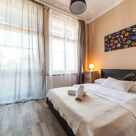 Central Hostel *